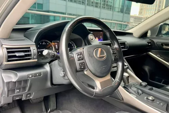 Lexus Is350 2018 photo 4