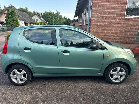 Suzuki Alto 2011 photo 3