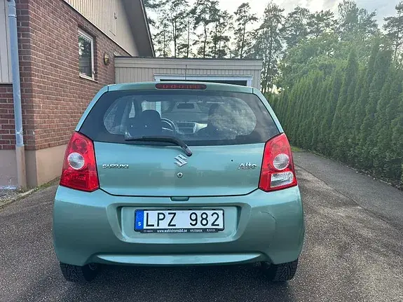 Suzuki Alto 2011 photo 4