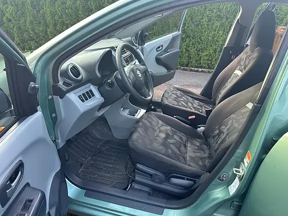 Suzuki Alto 2011 photo 5