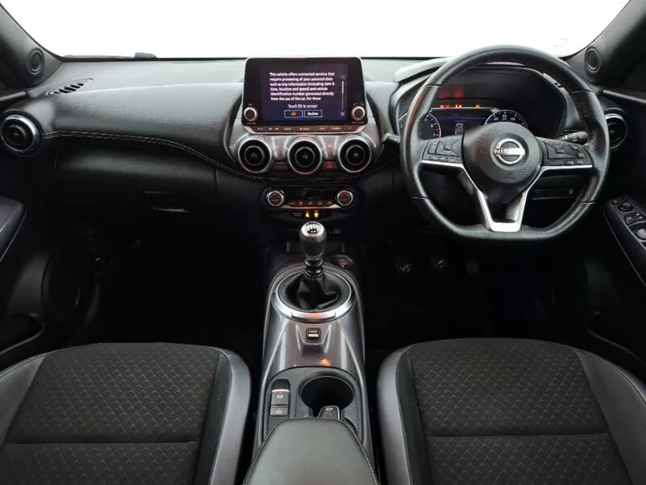 Nissan Juke 2023 photo 3