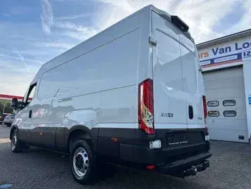 Iveco Daily 2024 photo 3