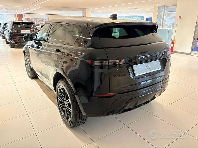 Land Rover Range Rover Evoque 2026 photo 4