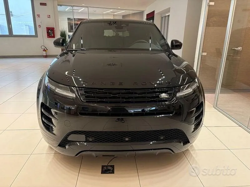 Land Rover Range Rover Evoque 2026 photo 3