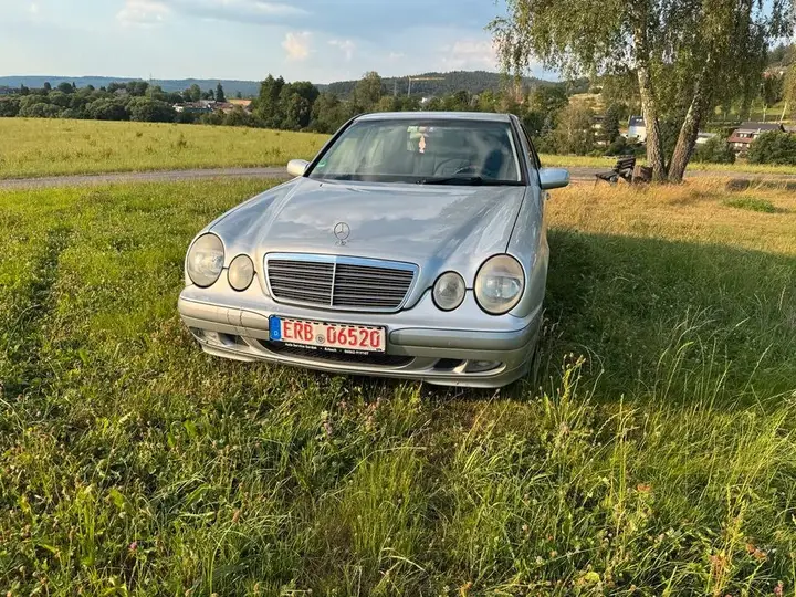 Mercedes-Benz E220 Cdi