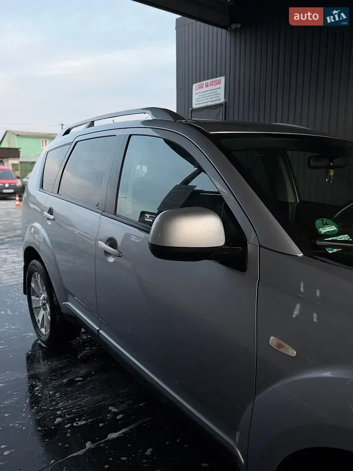 Mitsubishi Outlander 2008 photo 3
