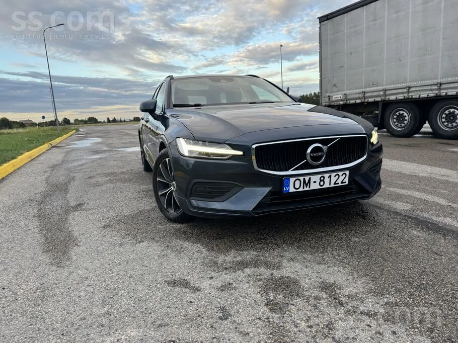 Volvo V60 2021 photo 3