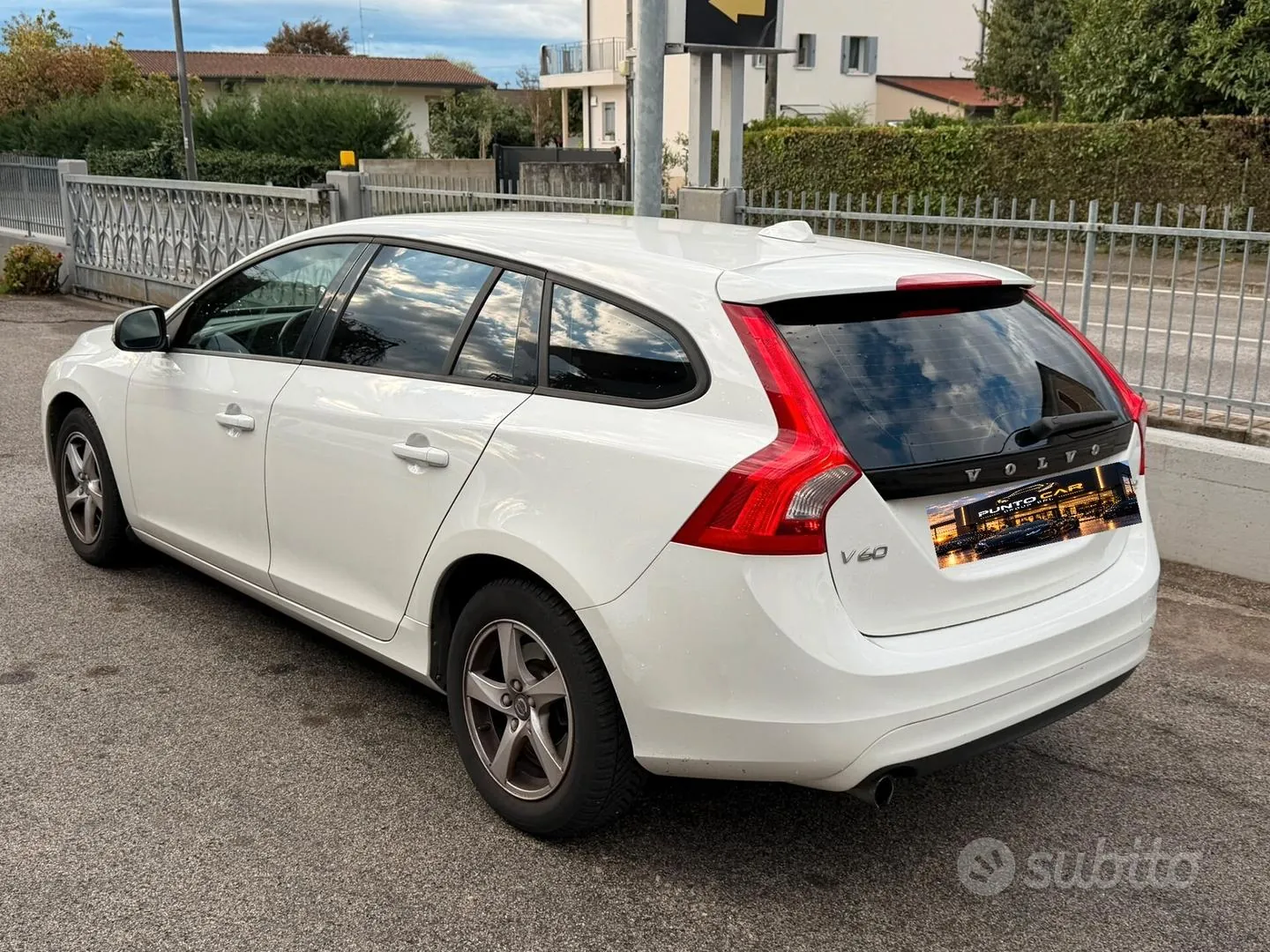 Volvo V60 2015 photo 5