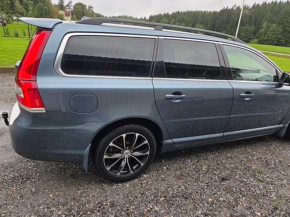 Volvo V70 2014 photo 4