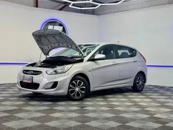 Hyundai Accent 2017 photo 4