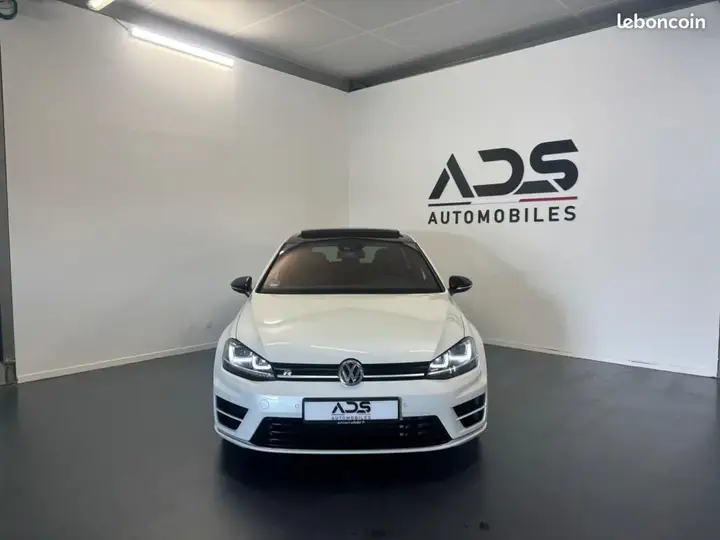 Volkswagen Golf 2015 photo 2