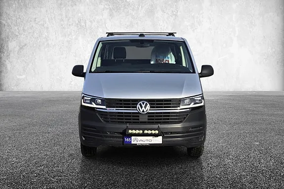 Volkswagen Transporter 2021 photo 2
