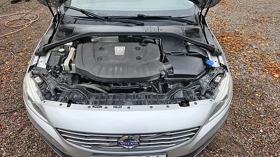 Volvo V60 2015 photo 4