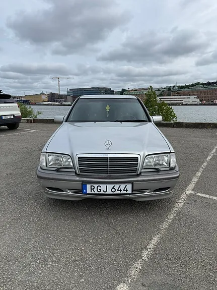 Mercedes-Benz C180 2000 photo 2