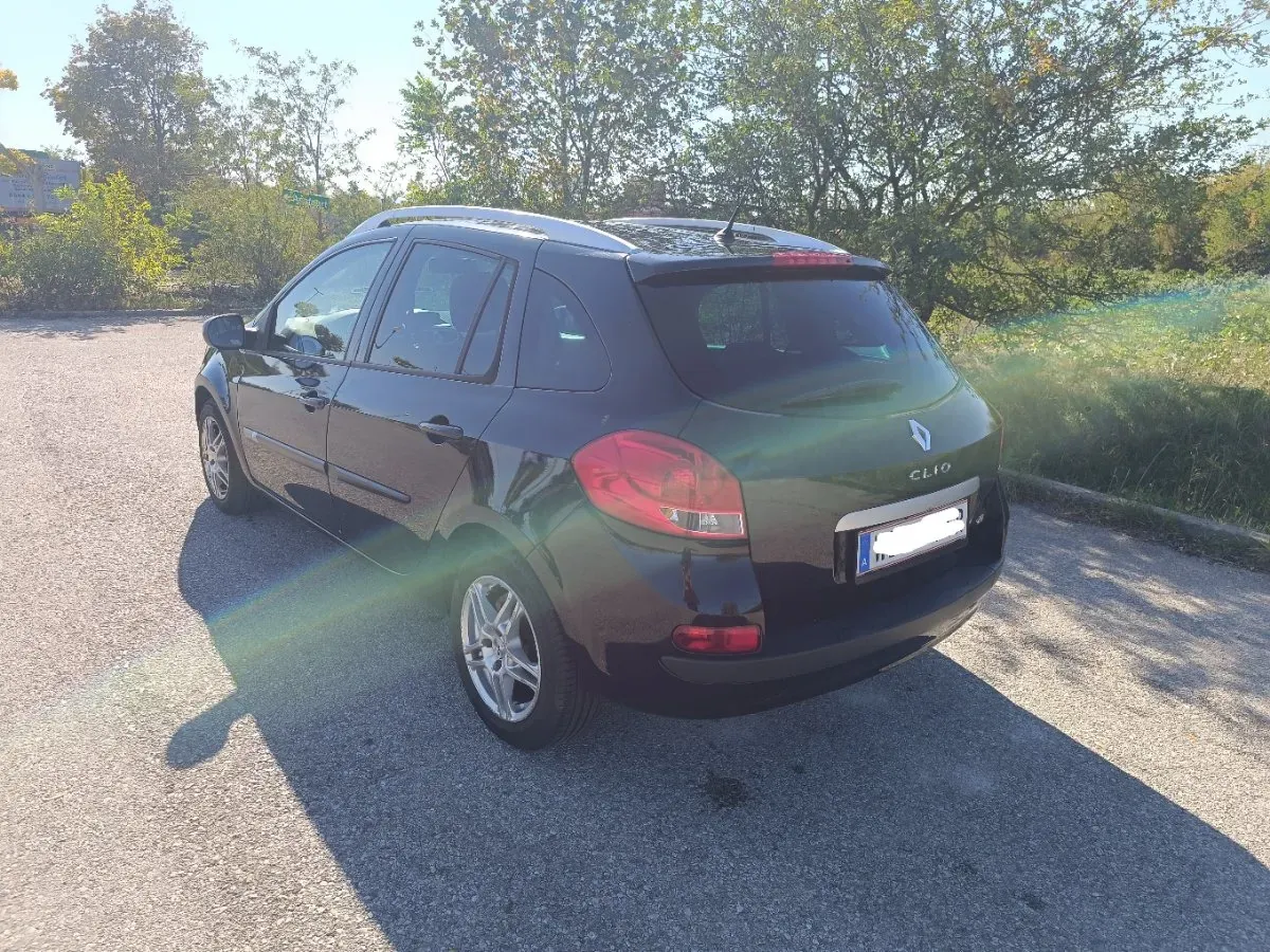 Renault Clio 2012 photo 3