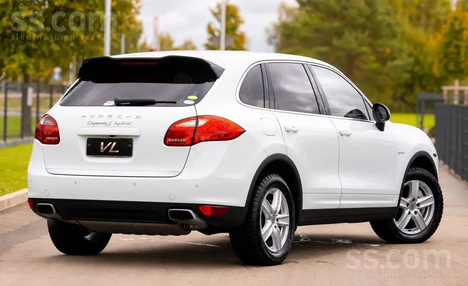 Porsche Cayenne 2013 photo 3