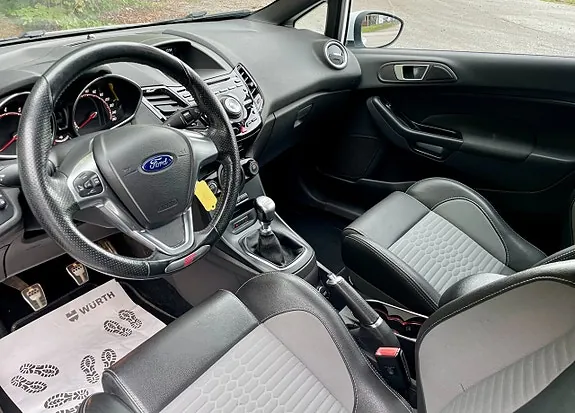 Ford Fiesta 2017 photo 5