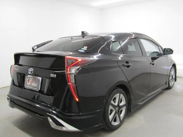 Toyota Prius 2016 photo 3