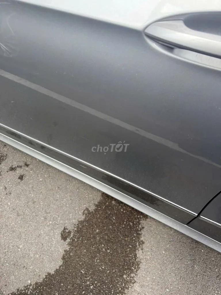 Mercedes-Benz E-Class 2012 photo 2