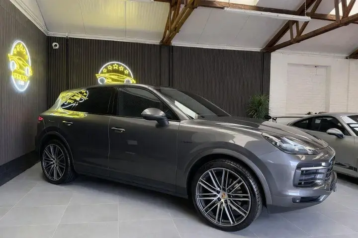 Porsche Cayenne 2020 photo 2