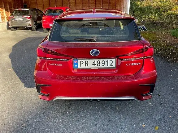 Lexus Ct200H 2018 photo 5
