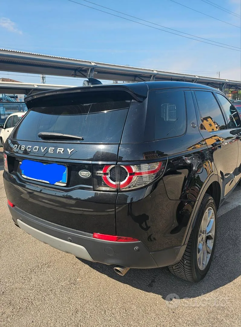 Land Rover Discovery Sport 2019 photo 4