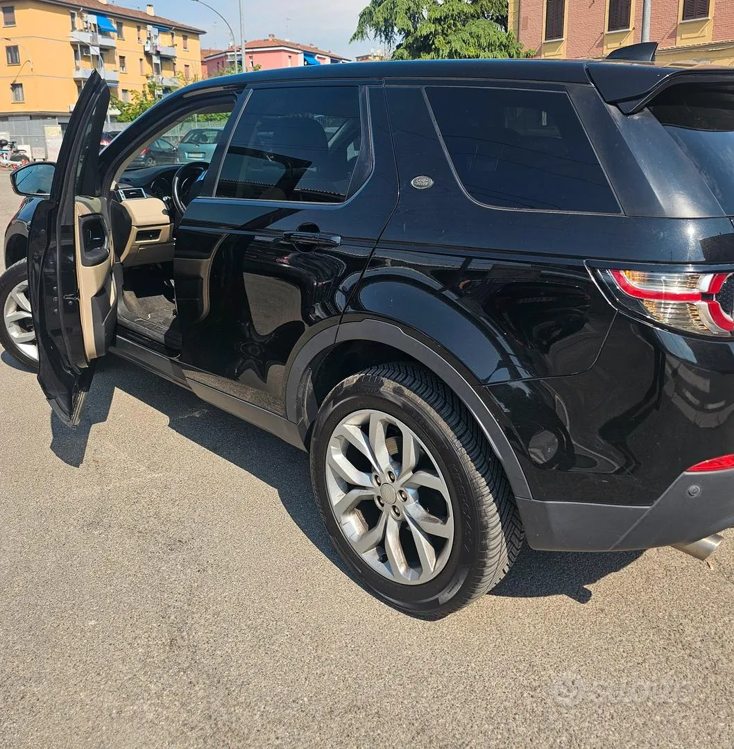 Land Rover Discovery Sport 2019 photo 5