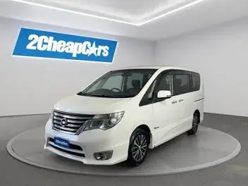 Nissan Serena 2014 photo 2