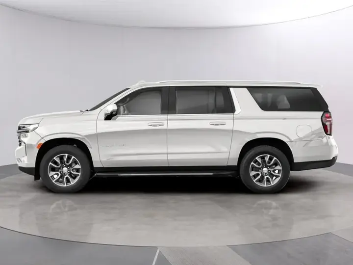 Chevrolet Suburban 2024 photo 3