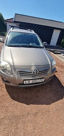 Toyota Avensis 2006 photo 2