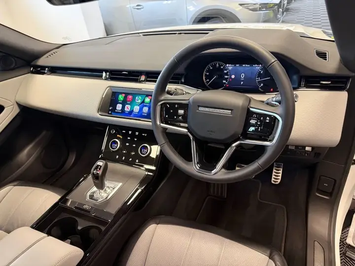 Land Rover Range Rover Evoque 2022 photo 5