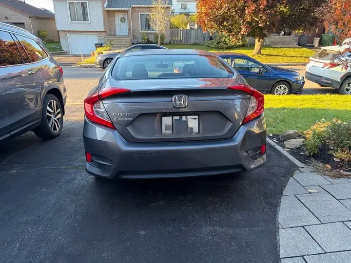Honda Civic 2017 photo 4
