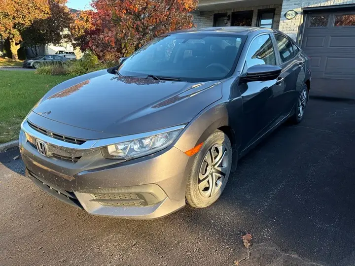 Honda Civic 2017 photo 2