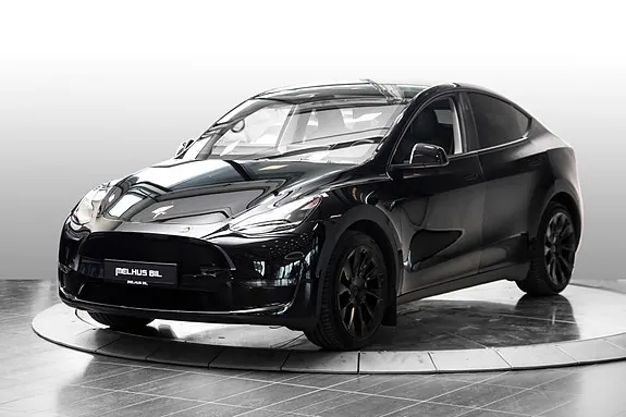 Tesla Model Y 2025 photo 3