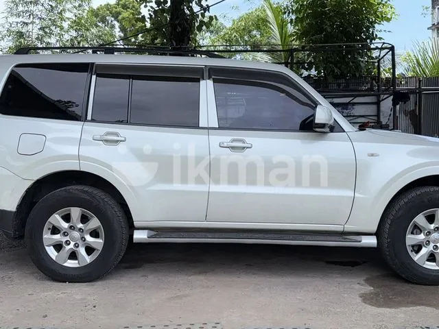 Mitsubishi Montero