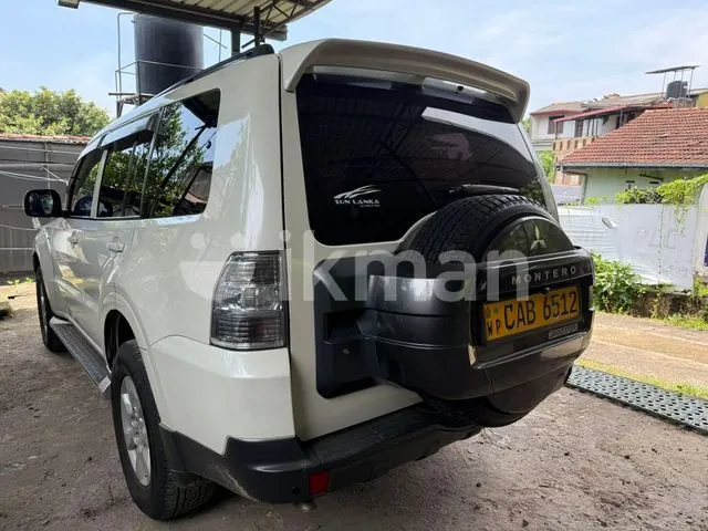 Mitsubishi Montero 2013 photo 3
