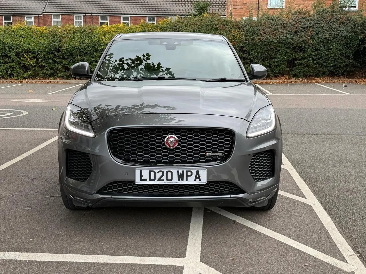 Jaguar E-Pace 2020 photo 3