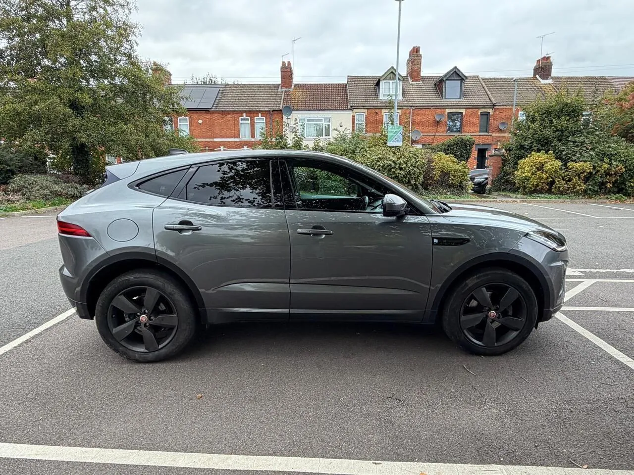 Jaguar E-Pace 2020 photo 5