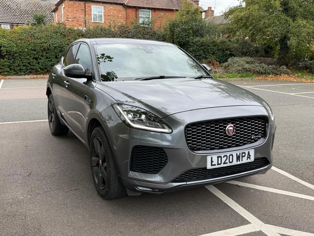Jaguar E-Pace 2020 photo 2