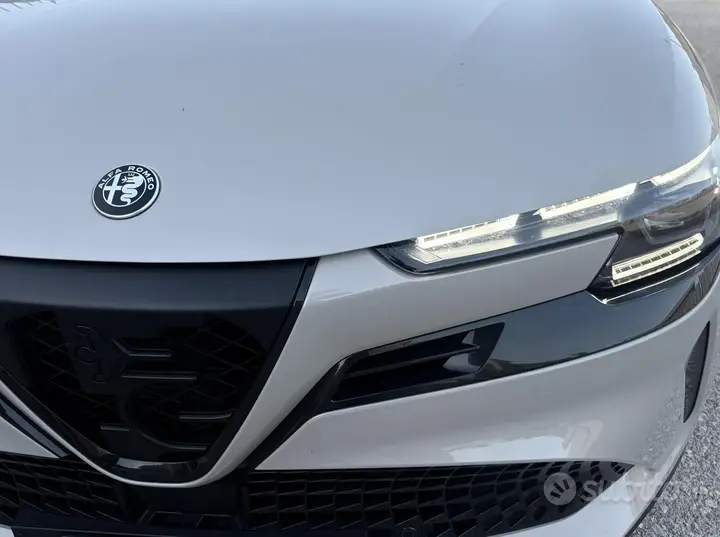 Alfa Romeo Junior 2025 photo 3
