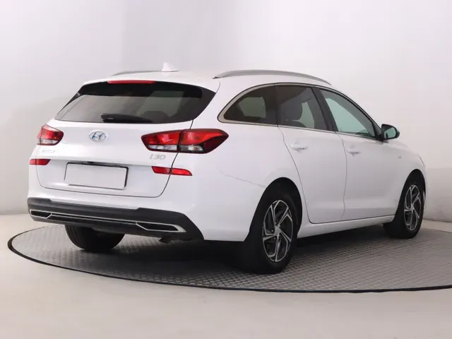 Hyundai I30 2023 photo 4