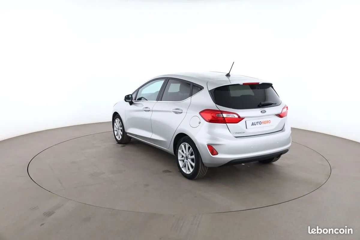 Ford Fiesta 2019 photo 2