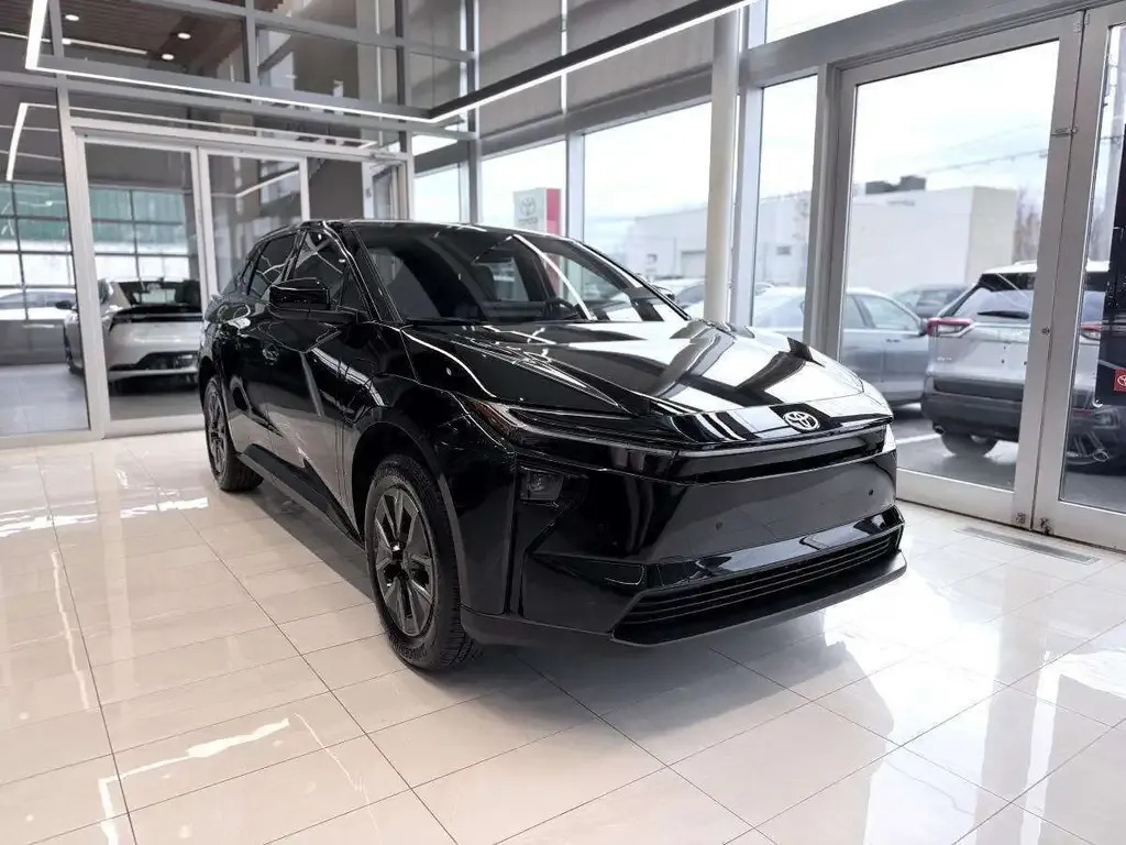 Toyota Bz