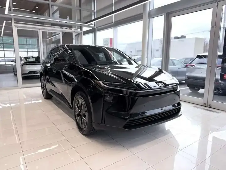 Toyota Bz