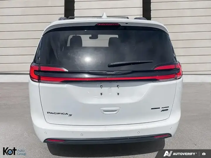 Chrysler Pacifica 2022 photo 5