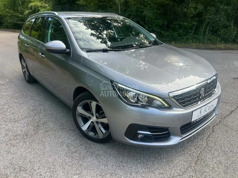 Peugeot 308 2020 photo 2
