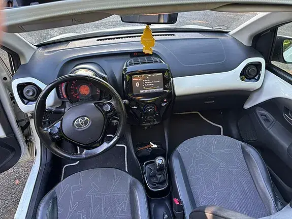 Toyota Aygo 2015 photo 5