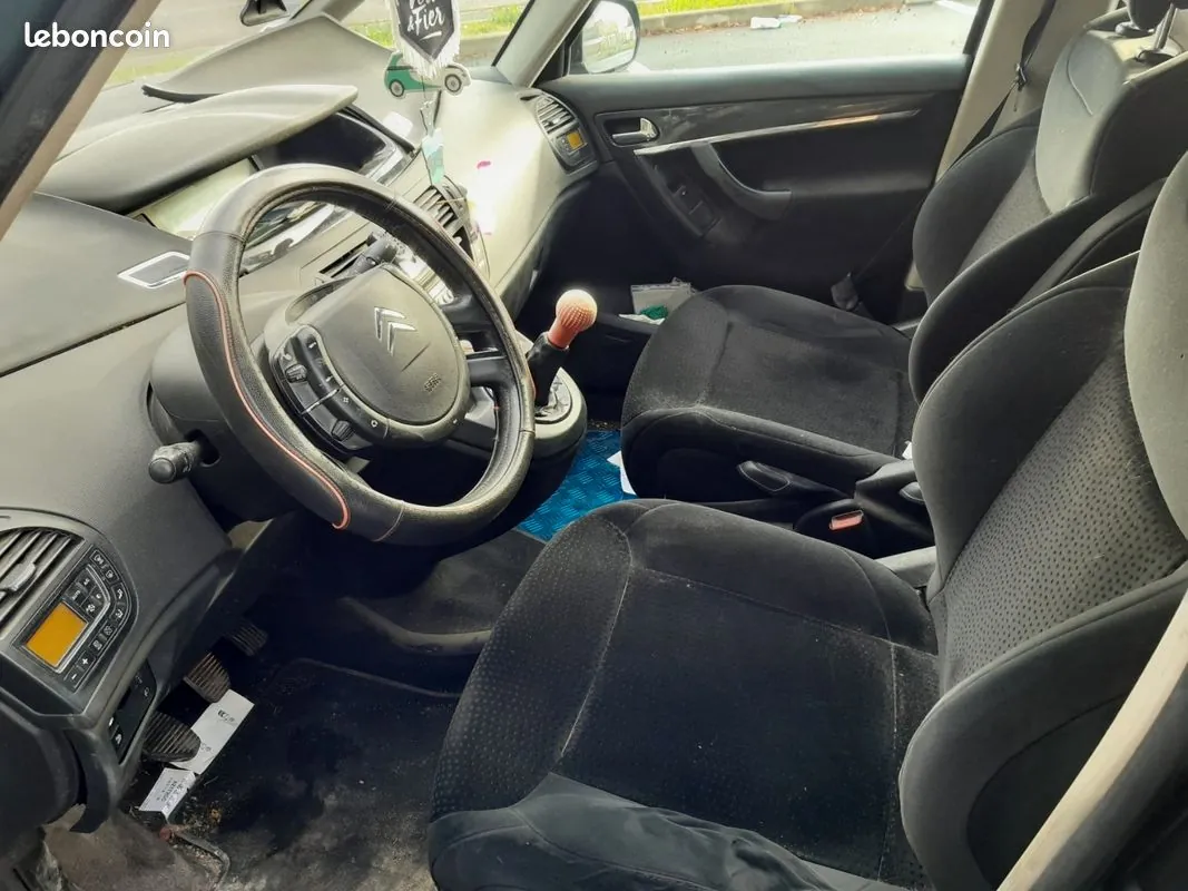 Citroen C4 Picasso 2009 photo 5