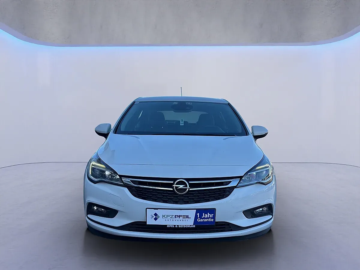 Opel Astra 2019 photo 2