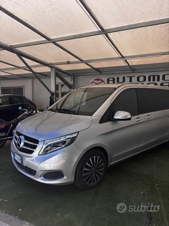 Mercedes-Benz V 250